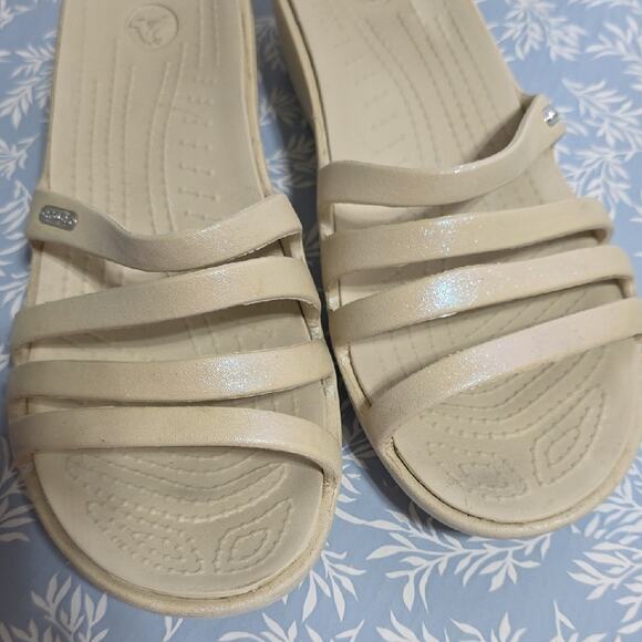 CROCS Womens Sz 9 Rhonda Beige Strappy Wedge Sandals - Picture 6 of 15